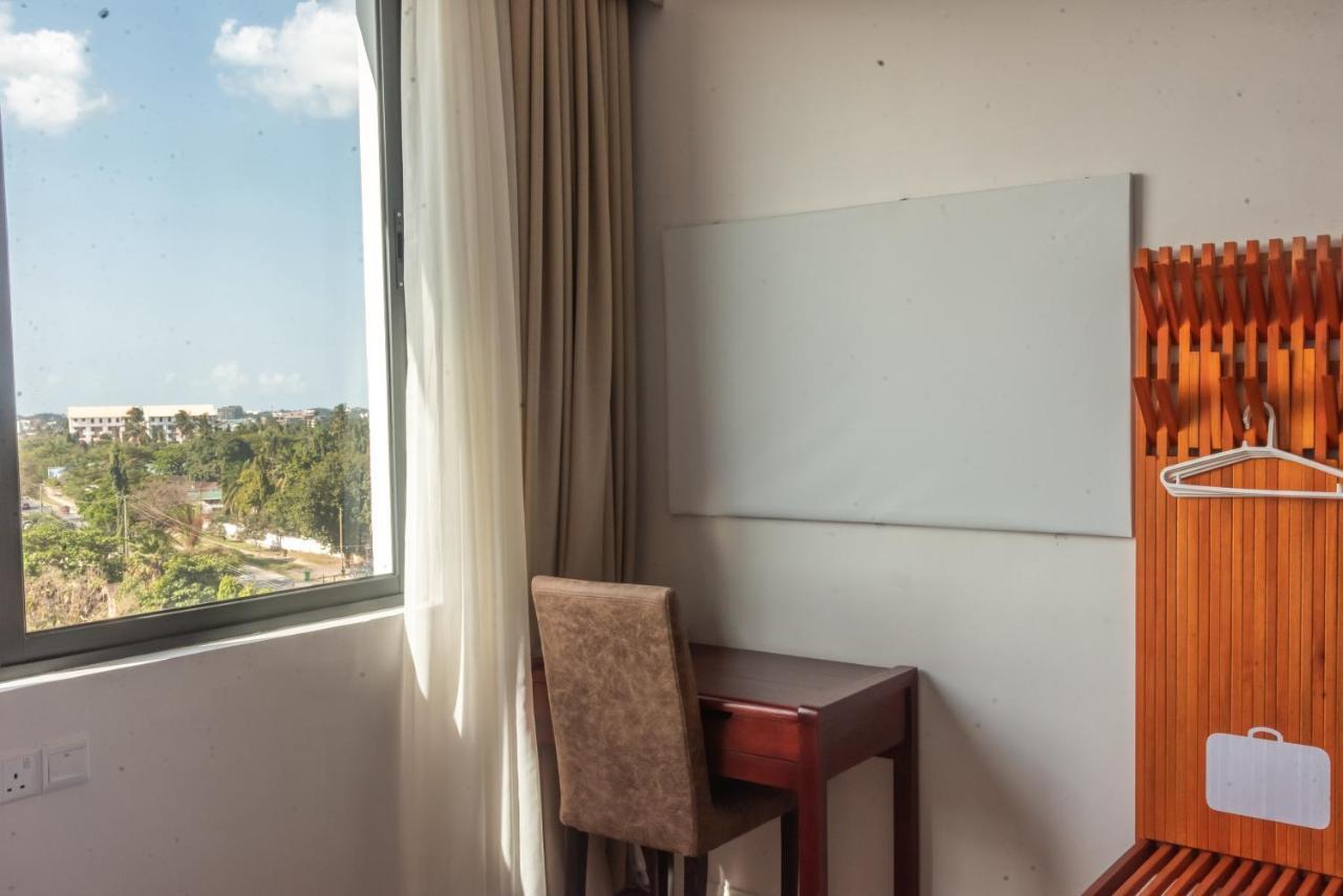 Pauraque Soho Hotel Dar es Salaam Exterior photo